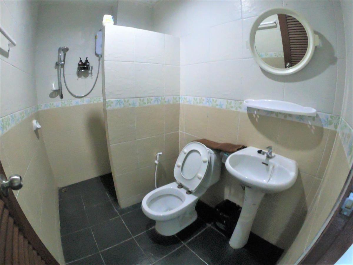 Lanta Friendly House Hotell Ko Lanta Exteriör bild